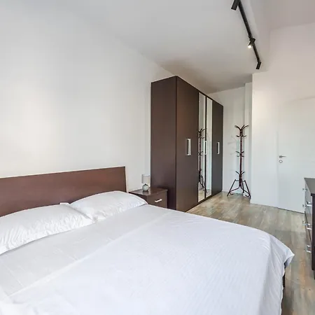 Appartement Lucas View Penthouse Tirana