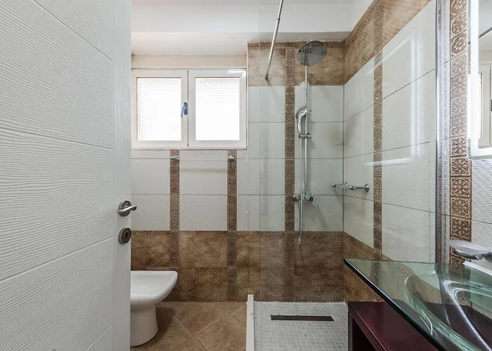 Lucas View Penthouse * تيرانا